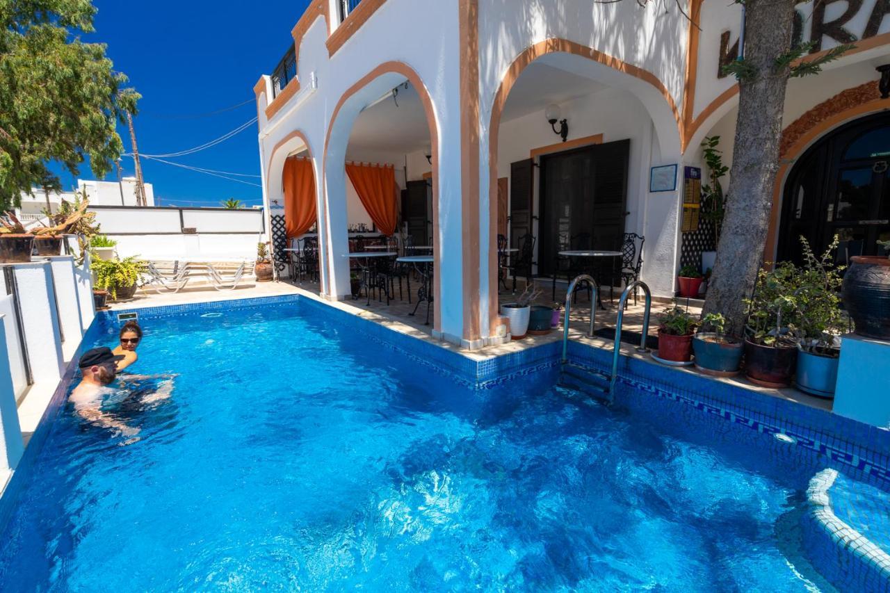 Hotel Koralli Kamári Dış mekan fotoğraf