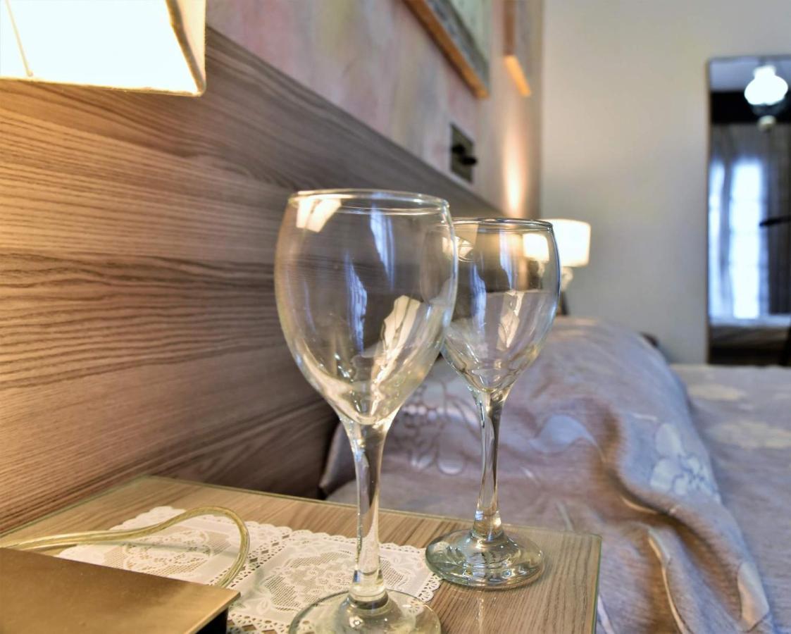 Hotel Koralli Kamári Dış mekan fotoğraf