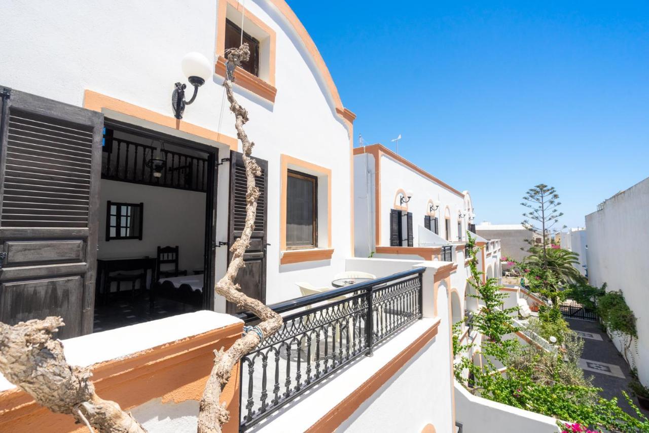 Hotel Koralli Kamári Dış mekan fotoğraf