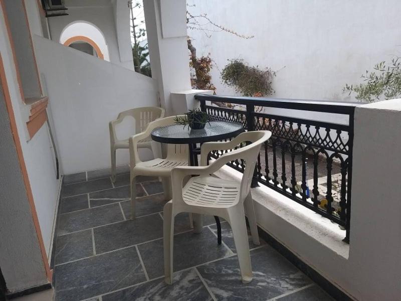 Hotel Koralli Kamári Dış mekan fotoğraf