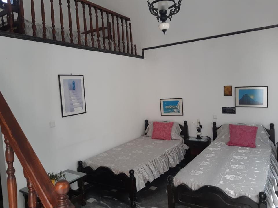 Hotel Koralli Kamári Dış mekan fotoğraf