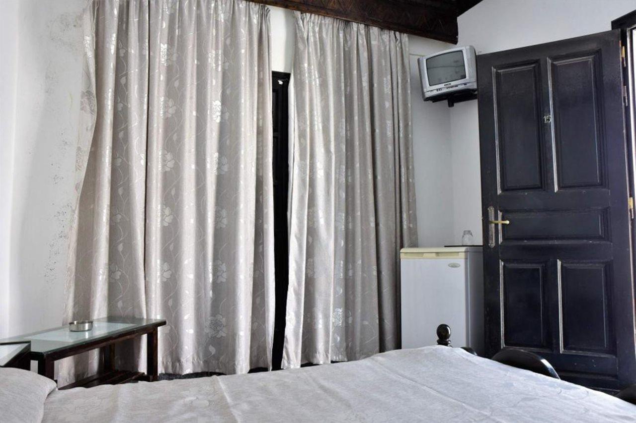 Hotel Koralli Kamári Dış mekan fotoğraf